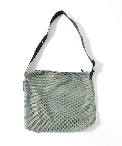 JULY NINE（ジュライナイン）の「JULY NINE / ジュライ ナイン SEQUEL MESH-NET M（ショルダーバッグ・メンズ・グリーン/チャコールグレー/ブラック・FREE）」の4枚目の写真