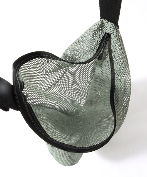JULY NINE（ジュライナイン）の「JULY NINE / ジュライ ナイン SEQUEL MESH-NET M（ショルダーバッグ・メンズ・グリーン/チャコールグレー/ブラック・FREE）」の7枚目の写真