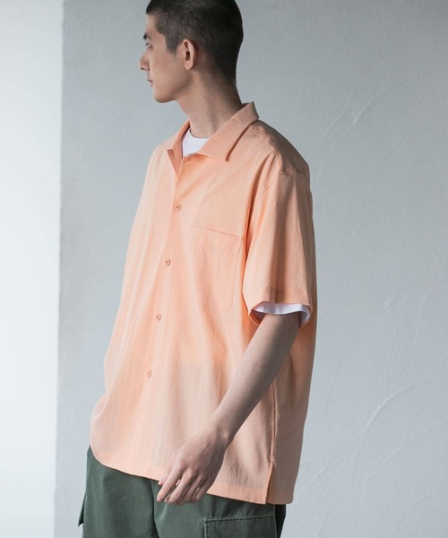 URBAN RESEARCH（アーバンリサーチ）の「FIBRIL BOX SHIRTS（シャツ/ブラウス・メンズ・ベージュ/ネイビー/ライトピンク/チャコールグレー・SMALL/MEDIUM/LARGE）」の5枚目の写真