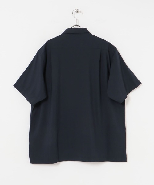 URBAN RESEARCH（アーバンリサーチ）の「FIBRIL BOX SHIRTS（シャツ/ブラウス・メンズ・ベージュ/ネイビー/ライトピンク/チャコールグレー・SMALL/MEDIUM/LARGE）」の20枚目の写真