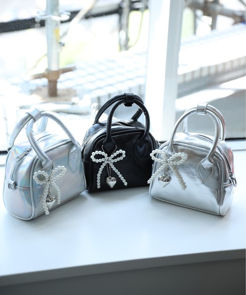 HOOK（フック）の「【HOOK】for girls　リボンチャーム付きホログラム2WAY ハンドバッグ/ショルダーバッグ（ハンドバッグ・レディース・グレー/シルバー/ブラック・FREE）」の16枚目の写真