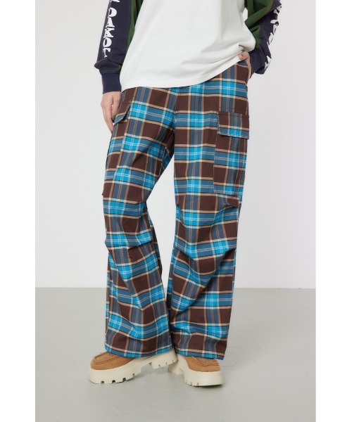 RODEO CROWNS WIDE BOWL（ロデオクラウンズワイドボウル）の「チェックカーゴパンツ（カーゴパンツ・レディース・ブラウン系その他/グリーン系その他/ブルー系その他・FREE）」の3枚目の写真