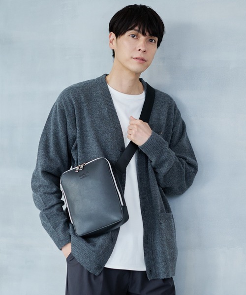 Arnold Palmer（アーノルドパーマー）の「フェイクレザー サコッシュ（ショルダーバッグ・メンズ・ダークグリーン/グレー/ブラック・F）」の2枚目の写真