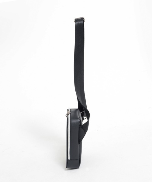 Arnold Palmer（アーノルドパーマー）の「フェイクレザー サコッシュ（ショルダーバッグ・メンズ・ダークグリーン/グレー/ブラック・F）」の7枚目の写真