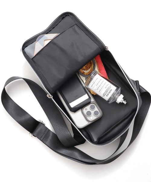 Arnold Palmer（アーノルドパーマー）の「フェイクレザー サコッシュ（ショルダーバッグ・メンズ・ダークグリーン/グレー/ブラック・F）」の6枚目の写真