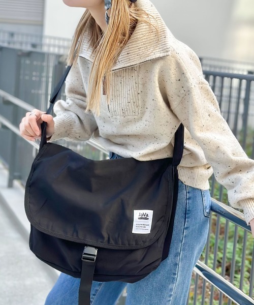 ショルダーバッグ メッセンジャーバッグ ブラック 古着 （PRADA プラダ  