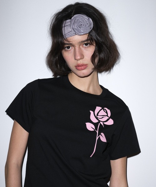 【Mardi Mercredi】SLIM TSHIRT ROSE PATCH セール】SLIM TSHIRT UNE ROSE（Tシャツ/カットソー）｜Mardi