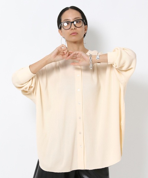 HEREIAM（ヘレイアム）の「【HEREIAM】1枚で季節横断！/ワッフル2WAYカーディガン（カーディガン/ボレロ・レディース・ブラック/オフホワイト/チャコール/杢グレー/ブラウン/アイボリー/パープル・FREE）」の12枚目の写真