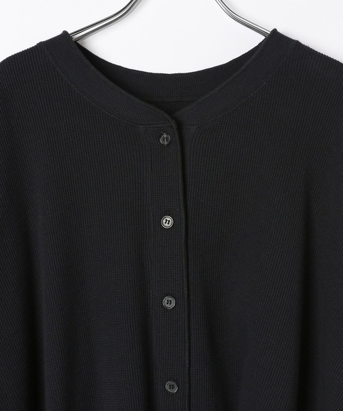 HEREIAM（ヘレイアム）の「【HEREIAM】1枚で季節横断！/ワッフル2WAYカーディガン（カーディガン/ボレロ・レディース・ブラック/オフホワイト/チャコール/杢グレー/ブラウン/アイボリー/パープル・FREE）」の16枚目の写真