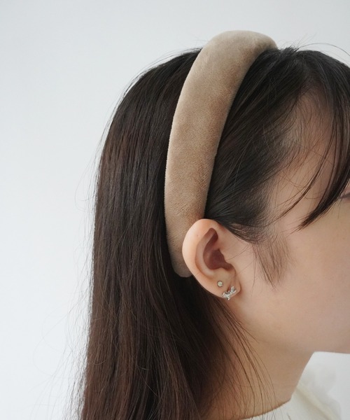 Port（ポート）の「【 Port / ポート 】全10色 カラバリ豊富 ベロア ワイド カチューシャ #_（カチューシャ・レディース・ネイビー/ダークグリーン/ライトブラウン/ライトベージュ/ブラック/ボルドー/レッド/ピンク/ダークブラウン/パープル・FREE）」の5枚目の写真