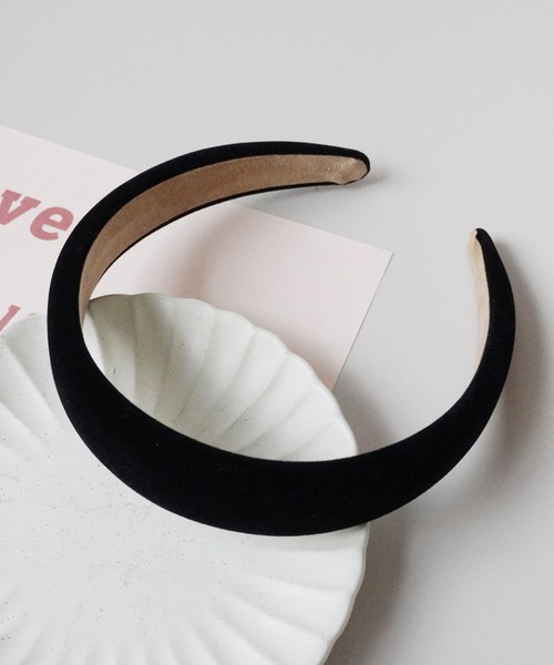 Port（ポート）の「【 Port / ポート 】全10色 カラバリ豊富 ベロア ワイド カチューシャ #_（カチューシャ・レディース・ネイビー/ダークグリーン/ライトブラウン/ライトベージュ/ブラック/ボルドー/レッド/ピンク/ダークブラウン/パープル・FREE）」の2枚目の写真