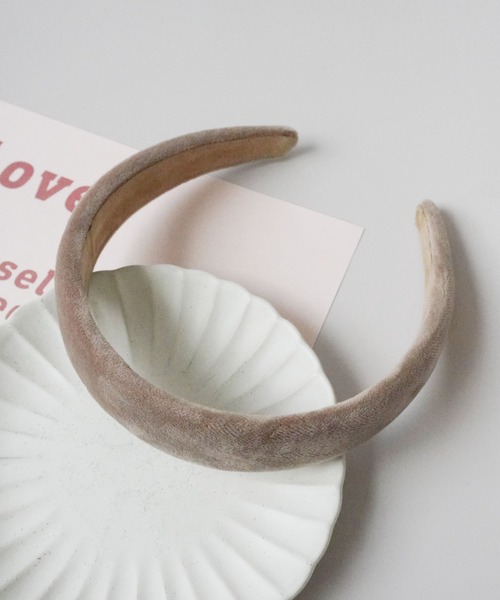 Port（ポート）の「【 Port / ポート 】全10色 カラバリ豊富 ベロア ワイド カチューシャ #_（カチューシャ・レディース・ネイビー/ダークグリーン/ライトブラウン/ライトベージュ/ブラック/ボルドー/レッド/ピンク/ダークブラウン/パープル・FREE）」の12枚目の写真