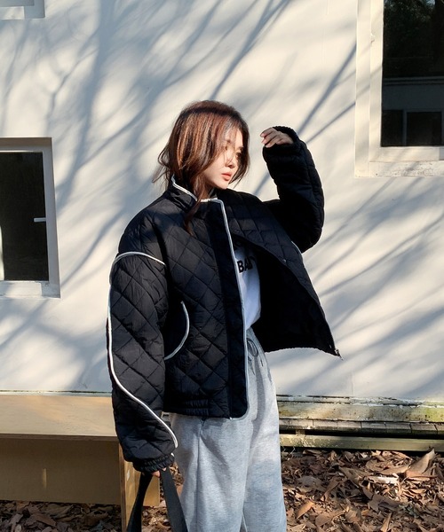 SHEPP(シープ)の「パイピング スタンドキルトジャケット(その他アウター・レディース・イエロー/ブルー/ブラック/ホワイト・M/L/S)」の6枚目の写真