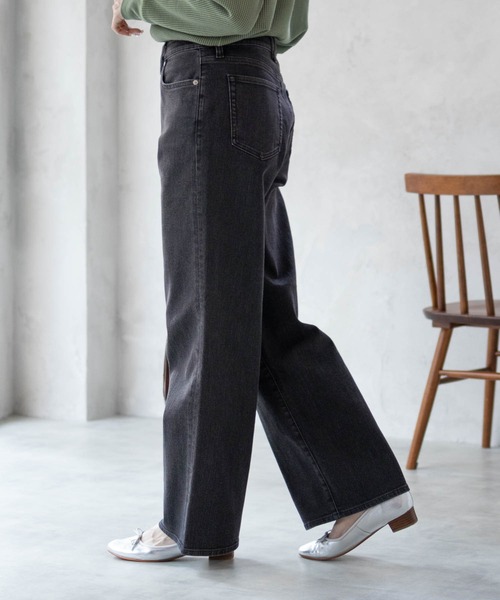 NAVY(ネイビー)の「NAVY 毎日はきたくなるデニム「マイデニ」 ワイドデニムパンツ(デニムパンツ・レディース・ブラック/ライトインディゴブルー/ダークブルー・S/M/L/XS)」の4枚目の写真