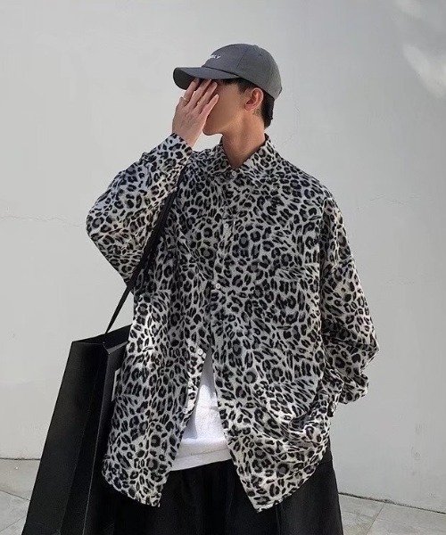 MGV（エムジーヴィー）の「長袖シャツ（シャツ/ブラウス・メンズ・ブラック・LARGE）」の2枚目の写真