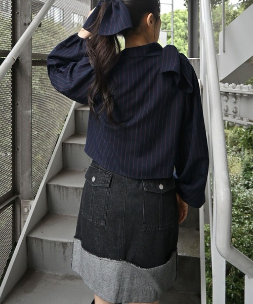 WILLFULLY(ウィルフリー)の「roll up hem various pocket mini SK(デニムスカート・レディース・ホワイト/ライトブルー/ブラック・M/S)」の18枚目の写真