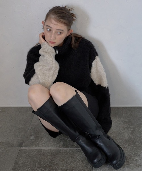 MINERTE（ミネルテ）の「【MINERTE】cropped half zip knit pullover / ブークレハーフジッププルオーバー（ニット/セーター・レディース・ブラック/チャコールグレー・FREE）」の17枚目の写真