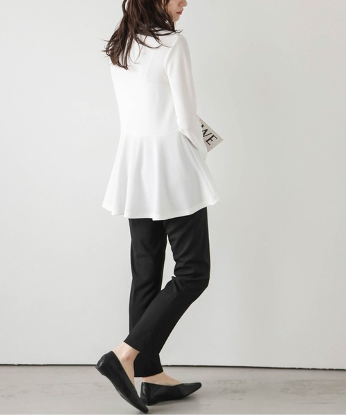 La-gemme（ラジェム）の「エンボスペプラムフレアトップス（Tシャツ/カットソー・レディース・ブラック/ホワイト/グレー・L/M）」の12枚目の写真