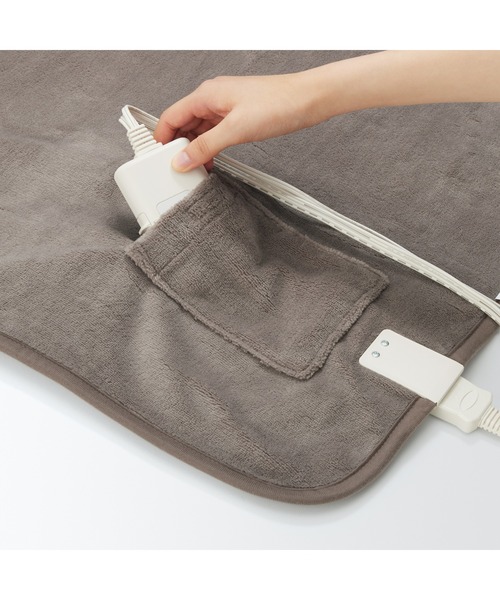 無印良品（ムジルシリョウヒン）の「羽織れる電気ブランケット（生活家電・メンズ・チャコール/ダークベージュ/スモークピンク・FREE）」の19枚目の写真