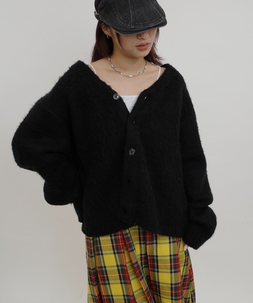 WHO'S WHO gallery(フーズフーギャラリー)の「【UNISEX/ユニセックス】KOOKY'Nモヘアライクカーディガン(カーディガン/ボレロ・レディース・チャコールグレー/ブラック/ブラウン/グレー/サックスブルー/マスタード・MEDIUM/LARGE)」の8枚目の写真