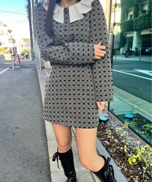 MORE self LOVE(モアセルフラブ)の「リボンモノグラム柄SETUP(セットアップ・レディース・グレー・SMALL/MEDIUM)」の4枚目の写真