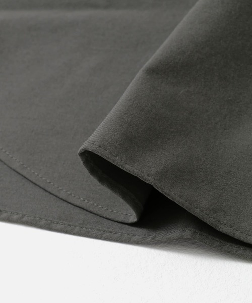 DESCENTE ALLTERRAIN（デサント　オルテライン）の「DESCENTE ALLTERRAIN　SOLOTEX(R) LONG-SLEEVE SHIRTS（シャツ/ブラウス・メンズ・グレー/ブラック・MEDIUM/LARGE）」の11枚目の写真