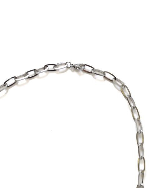 GLAZOS(グラソス)の「【大人向けサイズあり】【あったか】裏起毛・ネックレス付きトレーナー(スウェット・キッズ・ブラック/ホワイト・S/M/L/LL)」の7枚目の写真