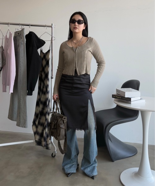SHAGGIE(シャギー)の「ダブルジップリブハトメ綿ニット(ニット/セーター・レディース・ホワイト/カーキ/ブラウン・FREE)」の6枚目の写真