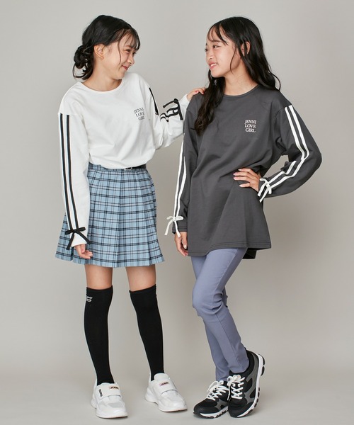 JENNI love（ジェニィラブ）の「そでラインリボンロング丈ロンT（Tシャツ/カットソー・キッズ・オフホワイト/チャコールグレー・130cm/140cm/150cm/160cm）」の21枚目の写真