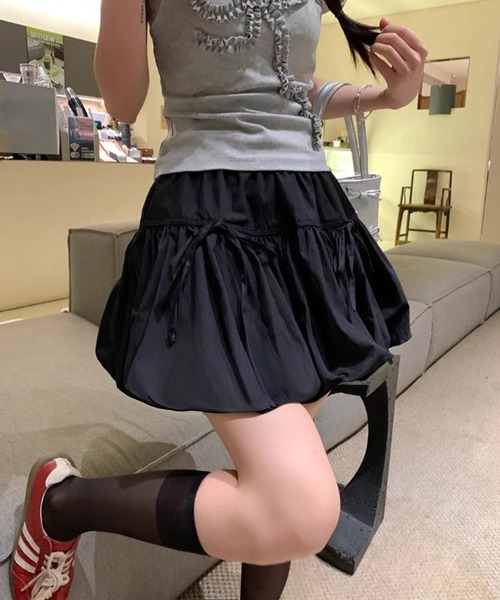 WESTSEA(ウエストシー)の「フロントリボン バルーンフレアミニスカート(インナーパンツ付き)(スカート・レディース・ブラック/グレー/ホワイト・M/L)」の1枚目の写真