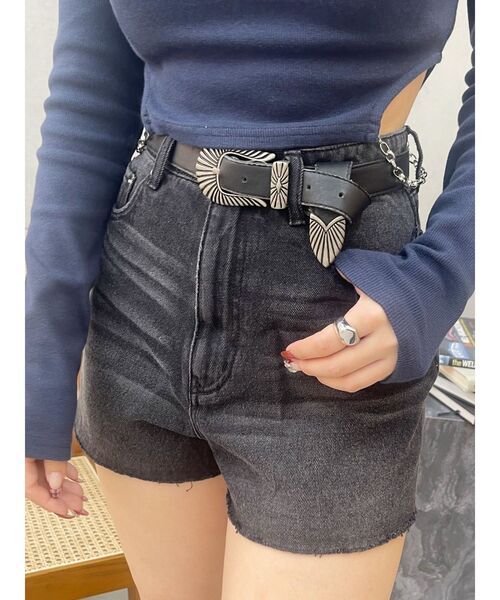 EVRIS(エヴリス)の「BASICデニムハイウエストショートパンツ(デニムパンツ・レディース・ブルー/ブラック・SMALL/MEDIUM)」の19枚目の写真