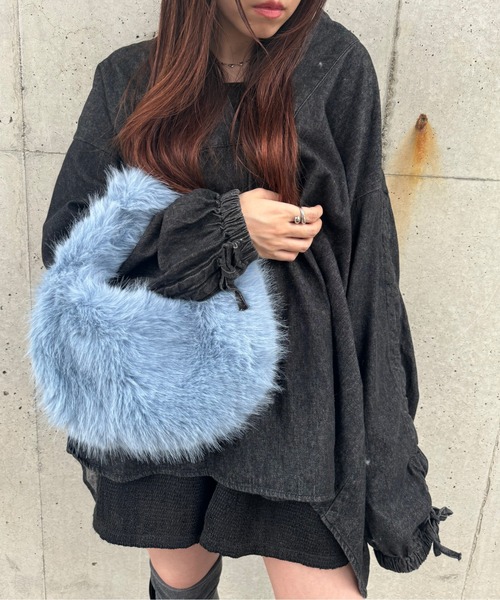 kutir（クティール）の「kutirlune／ファーバッグ（ハンドバッグ・レディース・グリーン/ライトグレー/ピンク/ブラウン/ベージュ/オフホワイト/ブルー/ブラック・FREE）」の16枚目の写真