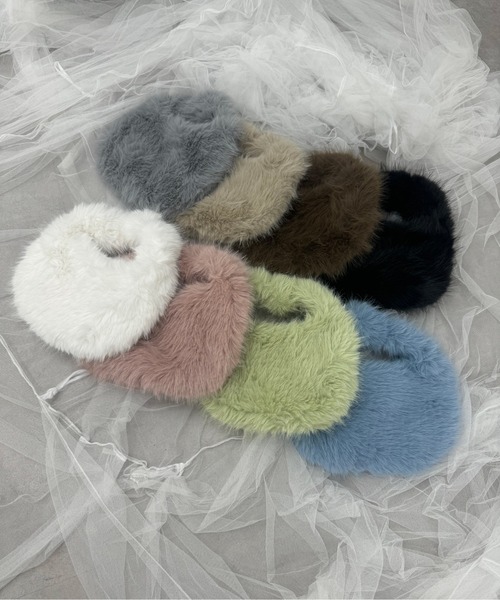 kutir（クティール）の「kutirlune／ファーバッグ（ハンドバッグ・レディース・グリーン/ライトグレー/ピンク/ブラウン/ベージュ/オフホワイト/ブルー/ブラック・FREE）」の9枚目の写真