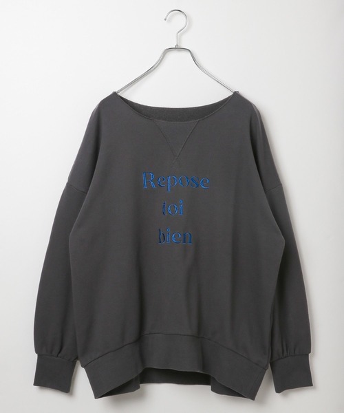 BAYFLOW（ベイフロー）の「[程よい肉感の裏毛素材]カットオフネック刺繍プルオーバー（スウェット・レディース・グレー/オフホワイト/チャコール・FREE）」の11枚目の写真