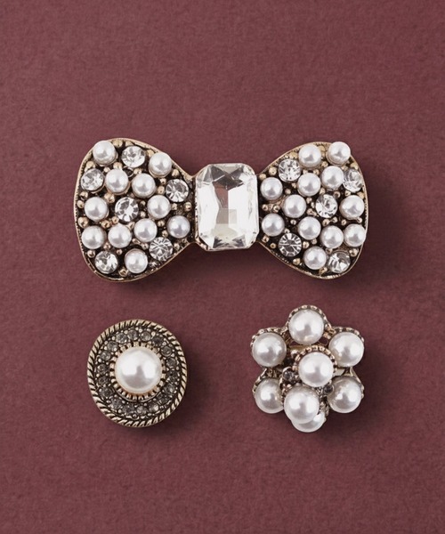 styiro（スタイロ）の「【人気アイテムランキング1位獲得！】アンティークビジューブローチセット（ブローチ/コサージュ・レディース・ゴールド系4/ゴールド系2/ゴールド系3/ゴールド/ゴールド系5/ゴールド系9/ゴールド系1/ゴールド系8/ゴールド系7/ゴールド系6・FREE）」の3枚目の写真