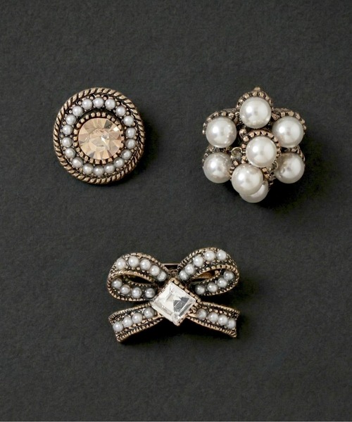 styiro（スタイロ）の「【人気アイテムランキング1位獲得！】アンティークビジューブローチセット（ブローチ/コサージュ・レディース・ゴールド系4/ゴールド系2/ゴールド系3/ゴールド/ゴールド系5/ゴールド系9/ゴールド系1/ゴールド系8/ゴールド系7/ゴールド系6・FREE）」の6枚目の写真