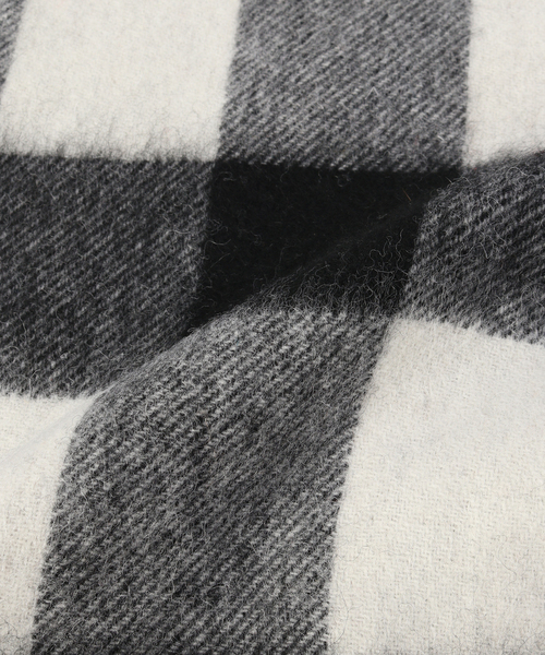 TWEED MILL（ツイードミル）の「TWEEDMILL / ツイードミル Lamds Wool Check Stole（マフラー・メンズ・サックスブルー/イエロー/ネイビー/ブラウン/ホワイト/ブルー/チャコールグレー/グレー・FREE）」の16枚目の写真