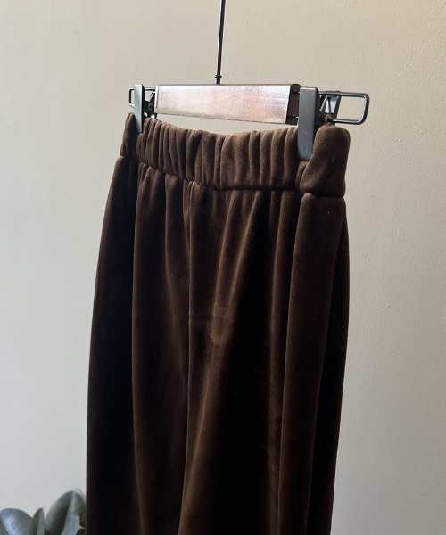 バックスリット起毛ナロースカート（スカート）｜Alum'（アルム）