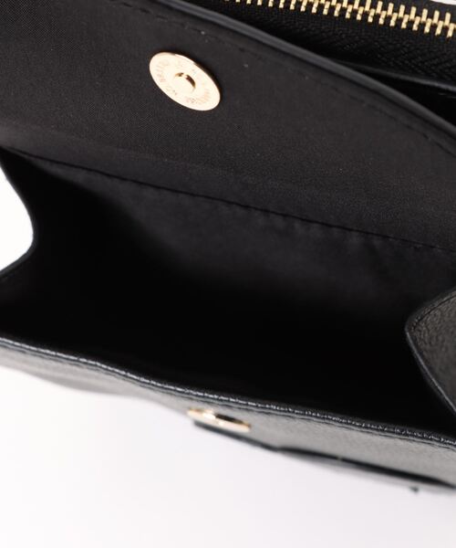 MARY QUANT（マリークワント）の「シュリンクデイジーペタル モバイルショルダー（ショルダーバッグ・レディース・ブラック/シルバー・FREE）」の3枚目の写真