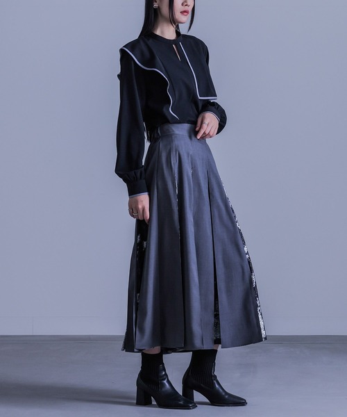 kOhAKU（コハク）の「『フリルヨークデザインシャツ』（シャツ/ブラウス・レディース・オフホワイト/ブラック・2/1）」の11枚目の写真