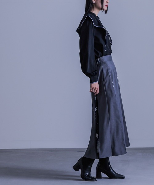 kOhAKU（コハク）の「『フリルヨークデザインシャツ』（シャツ/ブラウス・レディース・オフホワイト/ブラック・2/1）」の12枚目の写真