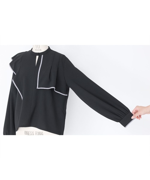 kOhAKU（コハク）の「『フリルヨークデザインシャツ』（シャツ/ブラウス・レディース・オフホワイト/ブラック・2/1）」の15枚目の写真