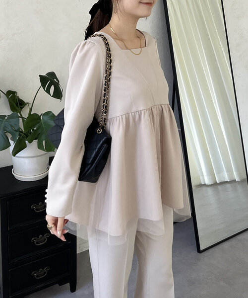 prose verse（プロズヴェール）の「【セレモニー】スクエアVネック裾チュールペプラムブラウス（シャツ/ブラウス・レディース・グレイッシュベージュ/ブラック・LARGE/MEDIUM）」の11枚目の写真