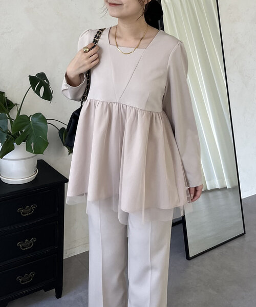 prose verse（プロズヴェール）の「【セレモニー】スクエアVネック裾チュールペプラムブラウス（シャツ/ブラウス・レディース・グレイッシュベージュ/ブラック・LARGE/MEDIUM）」の15枚目の写真