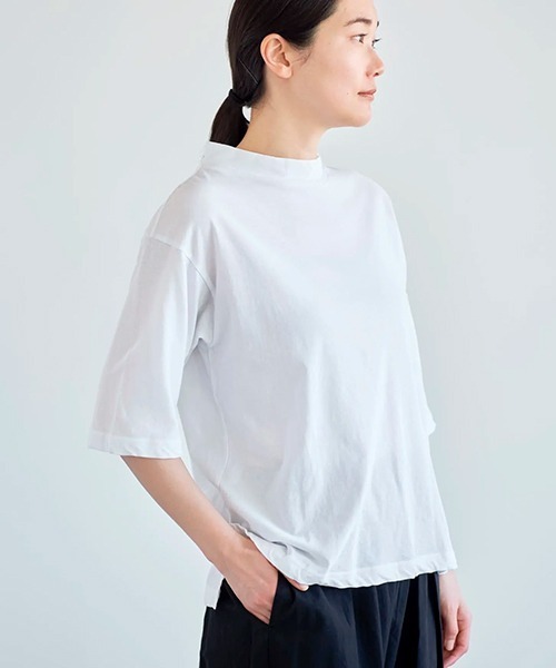 HAU(ハウ)の「トップス compact neck(Tシャツ/カットソー・レディース・ブラック/ホワイト/ブルー・MEDIUM)」の2枚目の写真