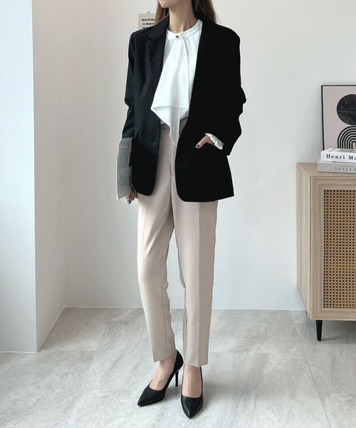 Futier land（フューティアランド）の「【3サイズ展開】ベーシックテーラードジャケット（テーラードジャケット・レディース・ベージュ/ブラック/グレー・SMALL/MEDIUM/LARGE）」の16枚目の写真