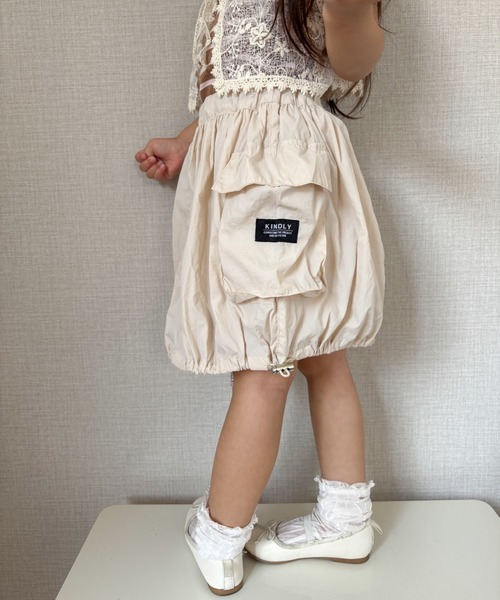 TARKER(ターカー)の「インパン付きナイロンバルーンスカート(スカート・キッズ・オフホワイト/ピンク・90/100/110/120/130/140/150)」の1枚目の写真