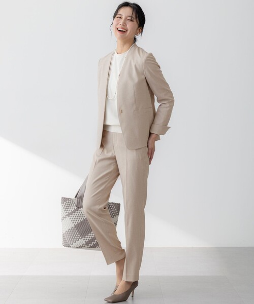 23区(ニジュウサンク)の「【セットアップ対応/防シワ性/洗える】アイアスマットストレッチ ノーカラー ジャケット(ノーカラージャケット・レディース・ネイビー系/ベージュ系・44/46/48/50)」の5枚目の写真