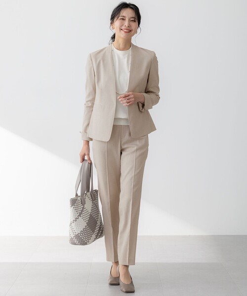 23区(ニジュウサンク)の「【セットアップ対応/防シワ性/洗える】アイアスマットストレッチ ノーカラー ジャケット(ノーカラージャケット・レディース・ネイビー系/ベージュ系・44/46/48/50)」の6枚目の写真