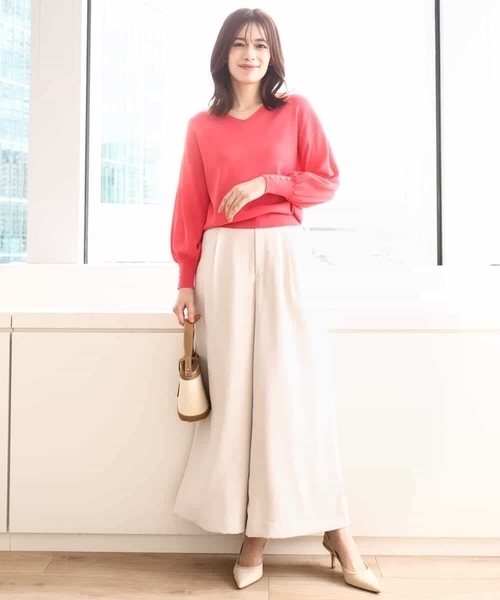 OFUON le MK（オフオンルエムケー）の「【3シーズン対応】ハイゲージVネックニット/接触冷感/洗える/WEB限定サイズあり（ニット/セーター・レディース・グリーン系その他/ネイビー/ライトグレー/レッド系その他・36/38/40）」の7枚目の写真